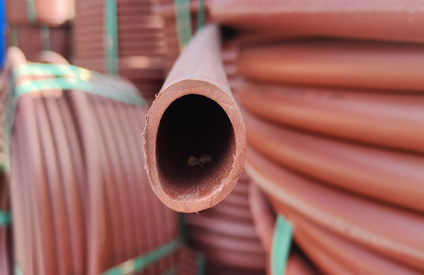 红山街道电力行业使用的RPE阻燃穿线管有哪些标准？